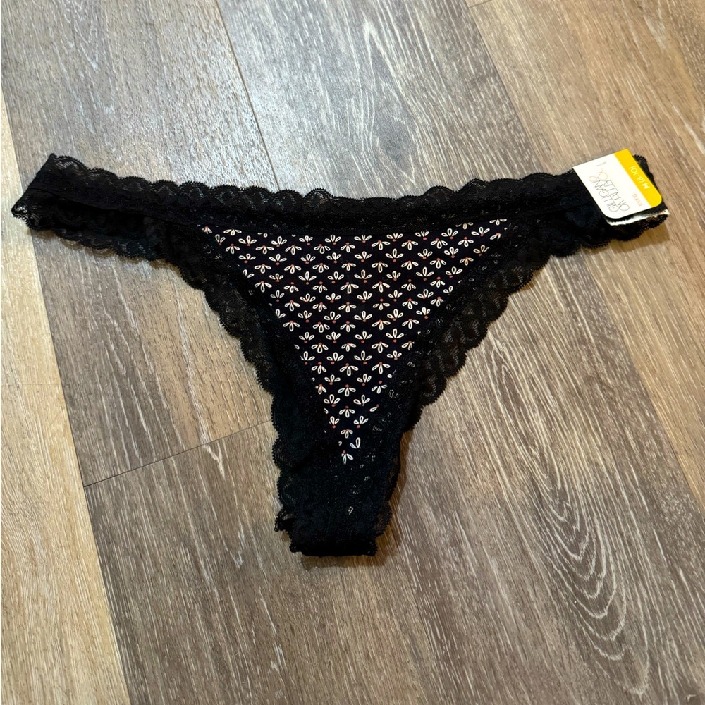 GILLIGAN & O’MALLEY thong underwear